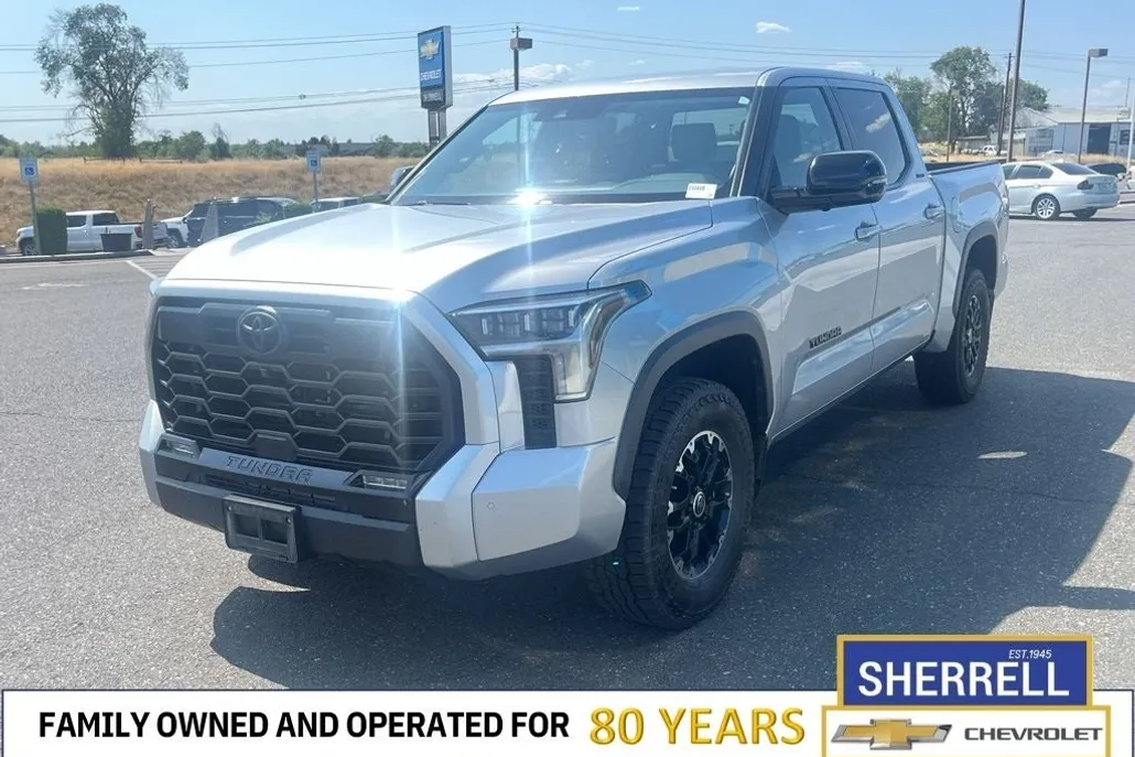 2024 Toyota Tundra Limited photo 1