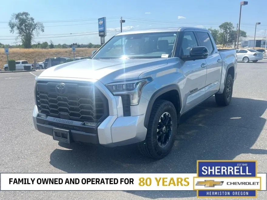 2024 Toyota Tundra Limited photo 1