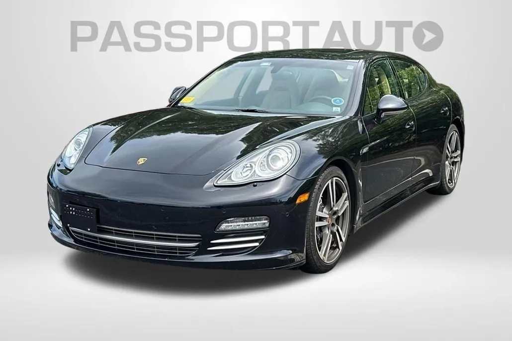 2013 Porsche Panamera 4 Platinum photo 1