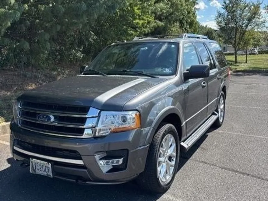 2017 Ford Expedition Limited photo 1