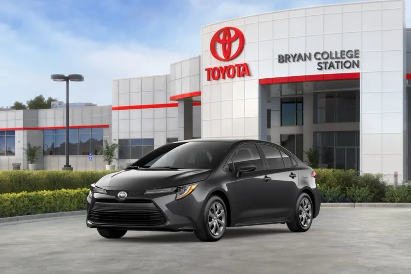 2026 Toyota Corolla LE photo 1