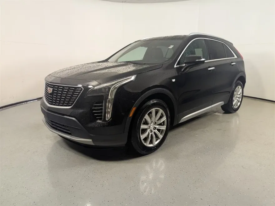 2021 Cadillac XT4 Premium Luxury photo 1