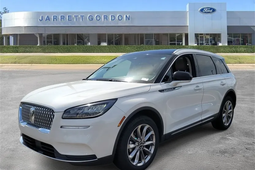 2021 Lincoln Corsair Standard photo 1