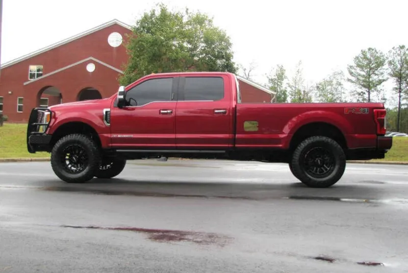 2019 Ford F-250 Platinum photo 1