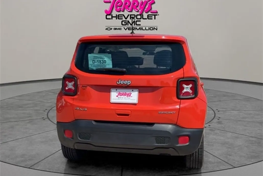 2018 Jeep Renegade Sport photo 1