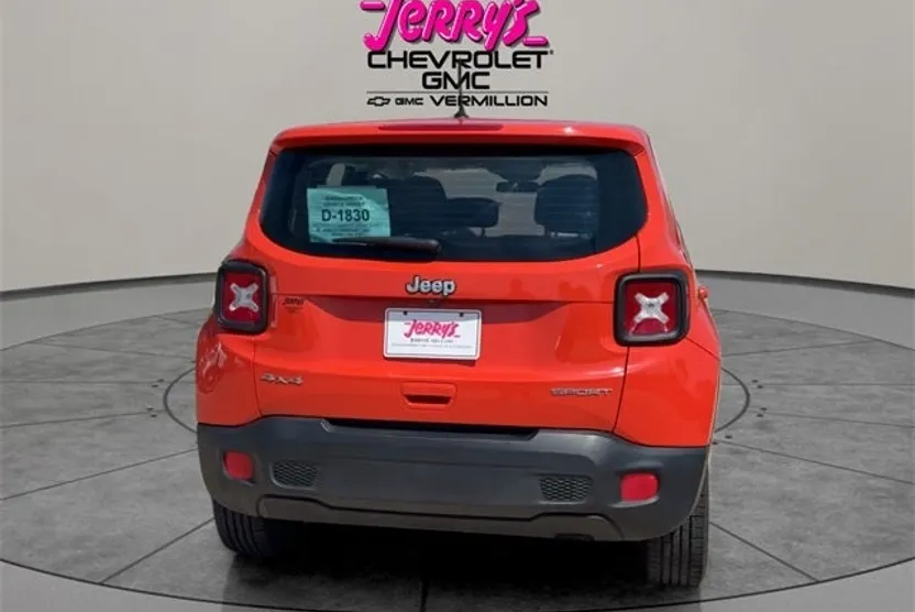 2018 Jeep Renegade Sport photo 1