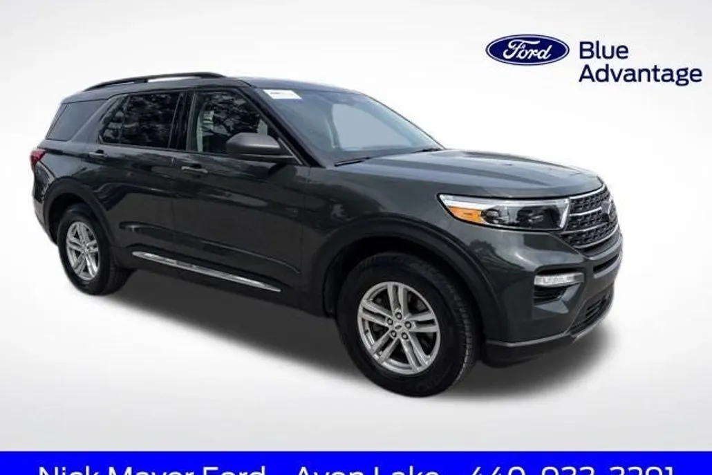 2022 Ford Explorer XLT photo 1