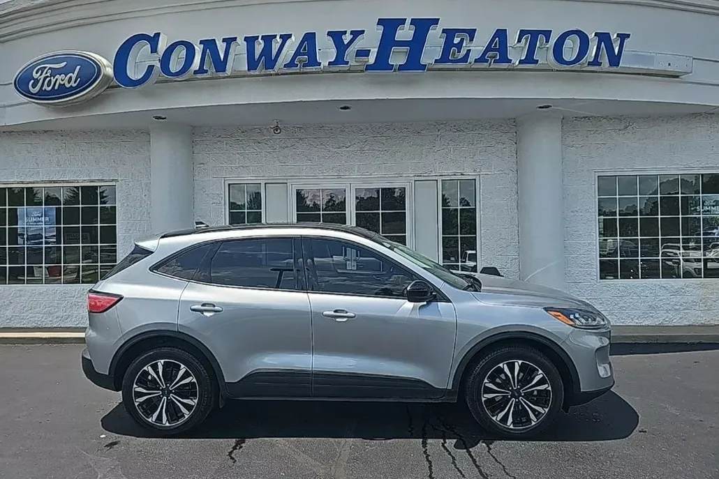 2022 Ford Escape SEL photo 1