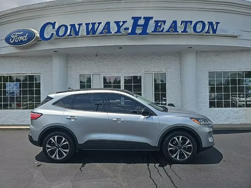 2022 Ford Escape SEL photo 1