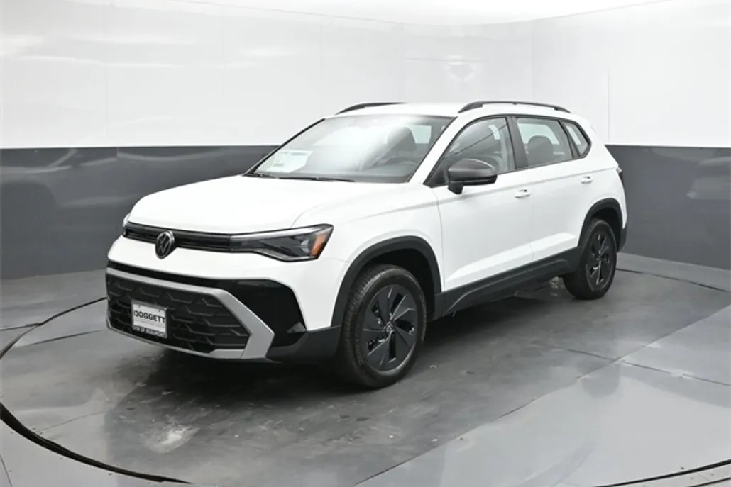 2025 Volkswagen Taos S photo 1