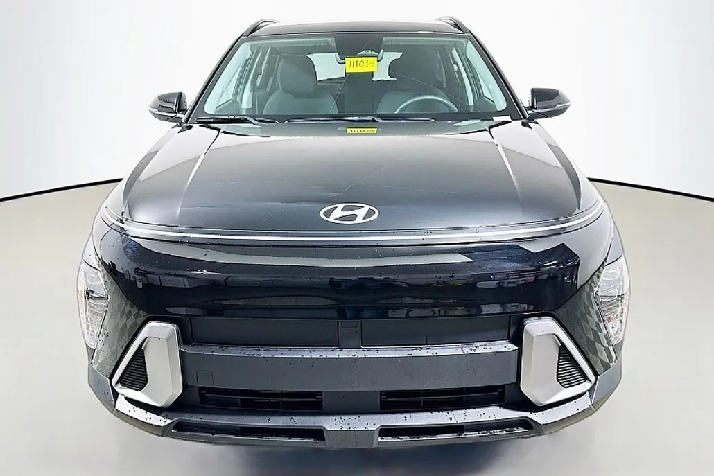 2026 Hyundai Kona SEL photo 1