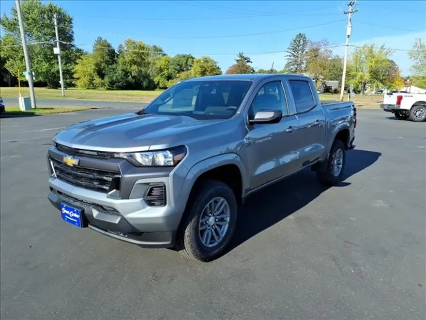 2026 Chevrolet Colorado LT photo 1