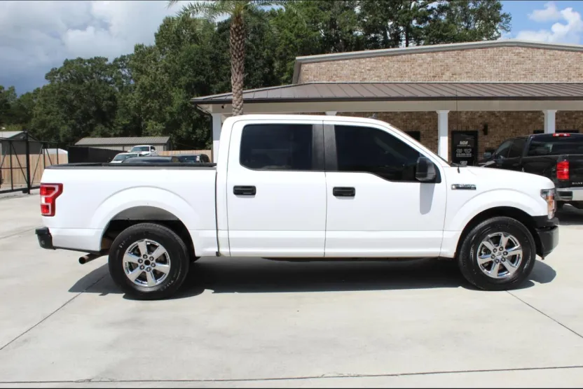 2020 Ford F-150 XLT photo 1