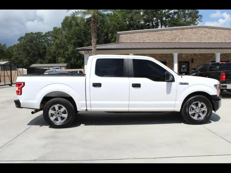 2020 Ford F-150 XLT photo 1