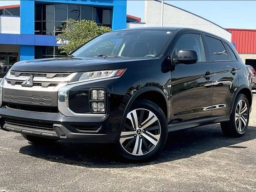 2022 Mitsubishi Outlander Sport ES photo 1