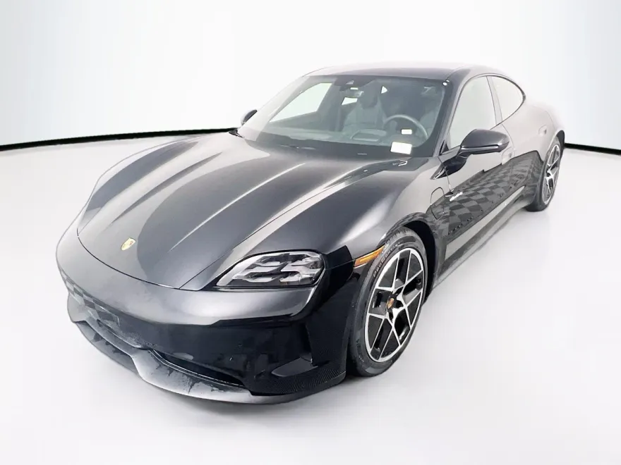 2025 Porsche Taycan 4 photo 1