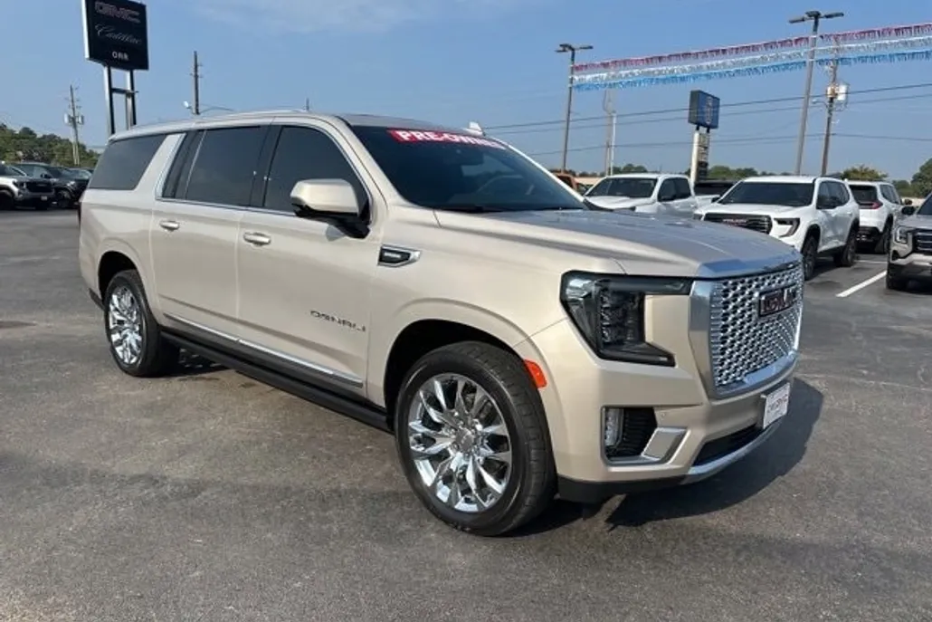 2022 Gmc Yukon XL Denali photo 1
