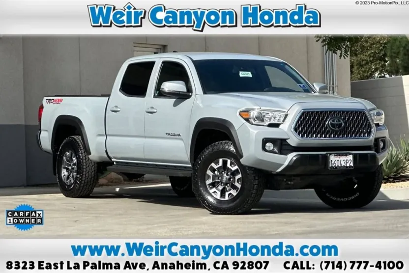 2019 Toyota Tacoma TRD Off-Road photo 1