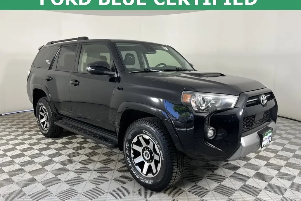 2022 Toyota 4Runner TRD Off-Road Premium photo 1