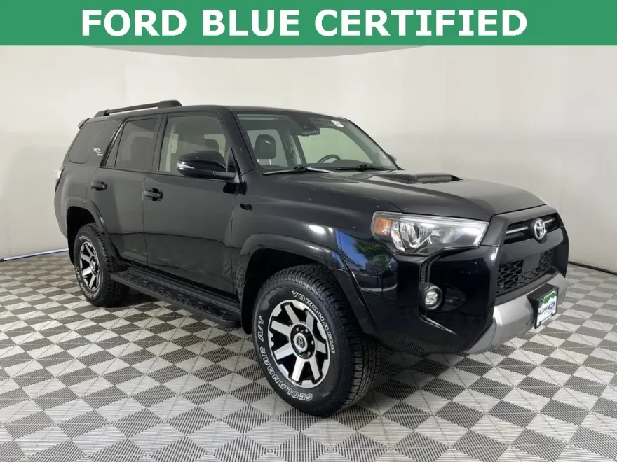 2022 Toyota 4Runner TRD Off-Road Premium photo 1