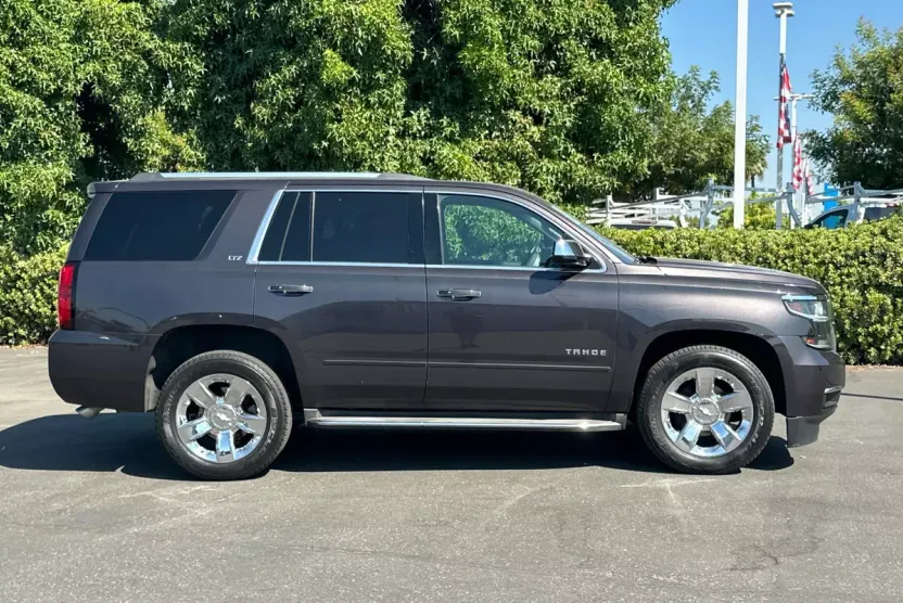 2015 Chevrolet Tahoe LTZ photo 1