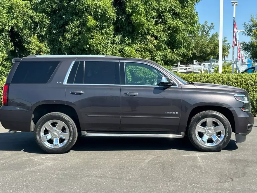 2015 Chevrolet Tahoe LTZ photo 1