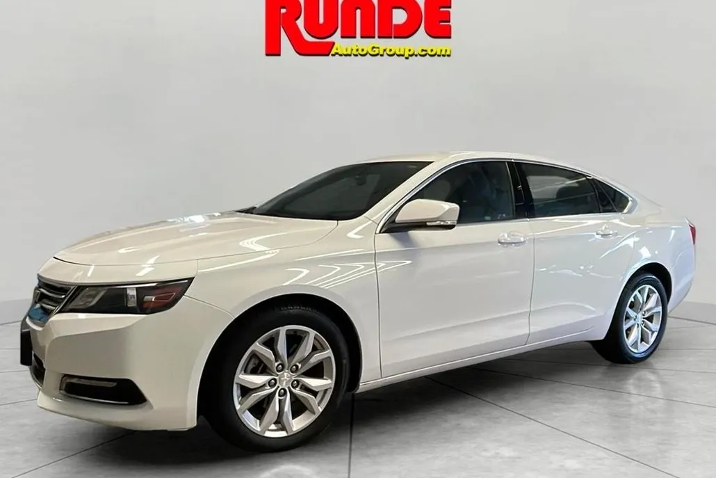 2019 Chevrolet Impala 1LT photo 1