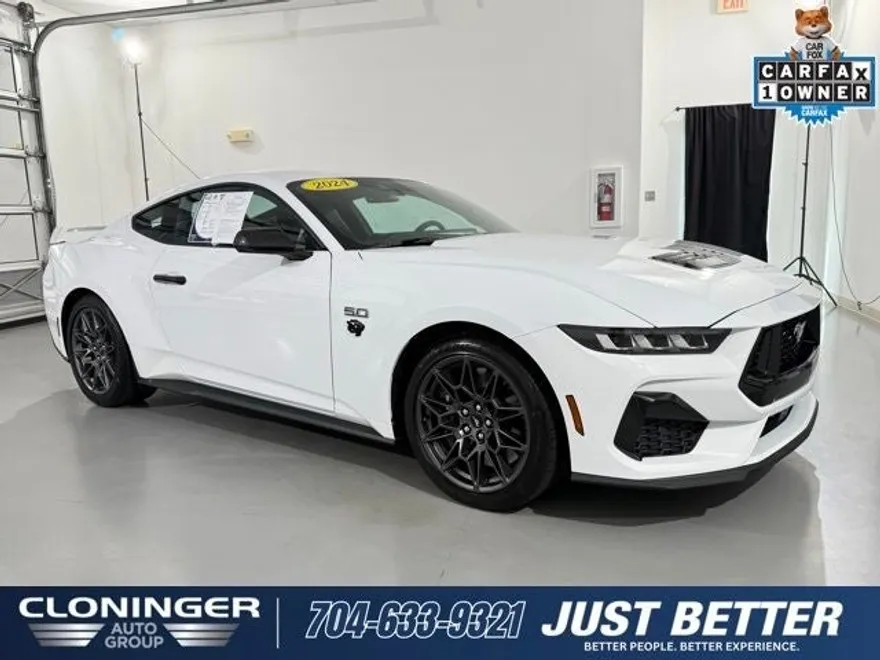 2024 Ford Mustang GT Premium photo 1