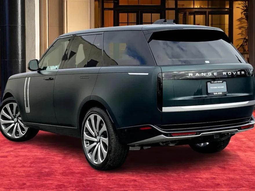 2025 Land Rover Range Rover Autobiography photo 1