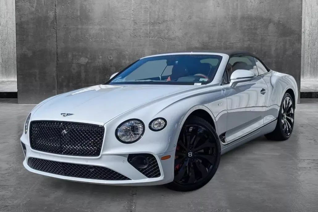 2024 Bentley Continental GT V8 photo 1