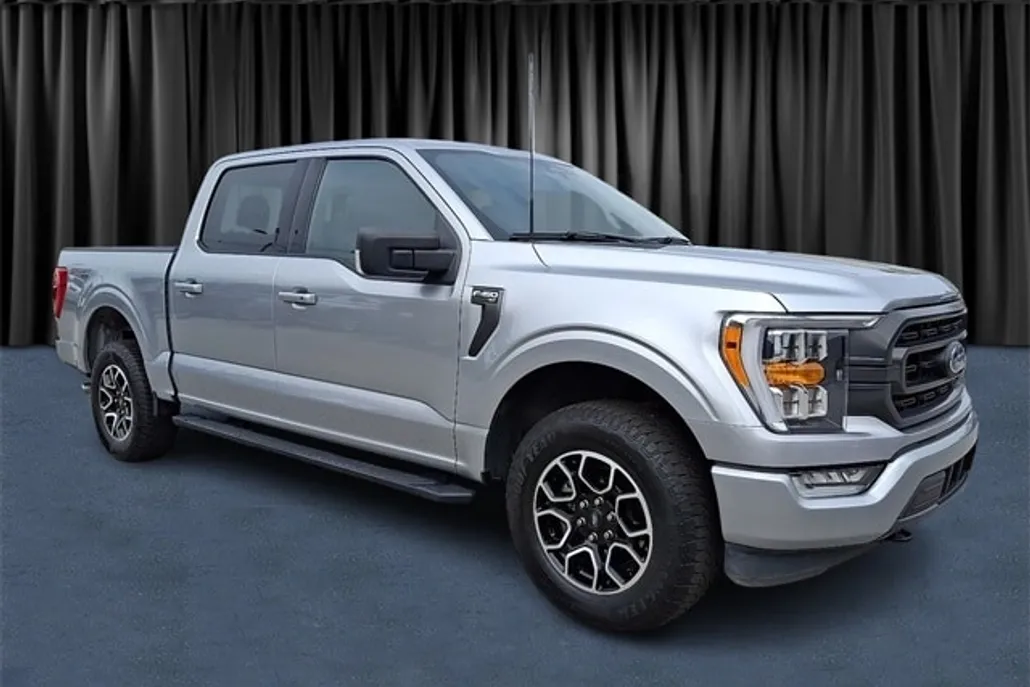 2023 Ford F-150 XLT photo 1
