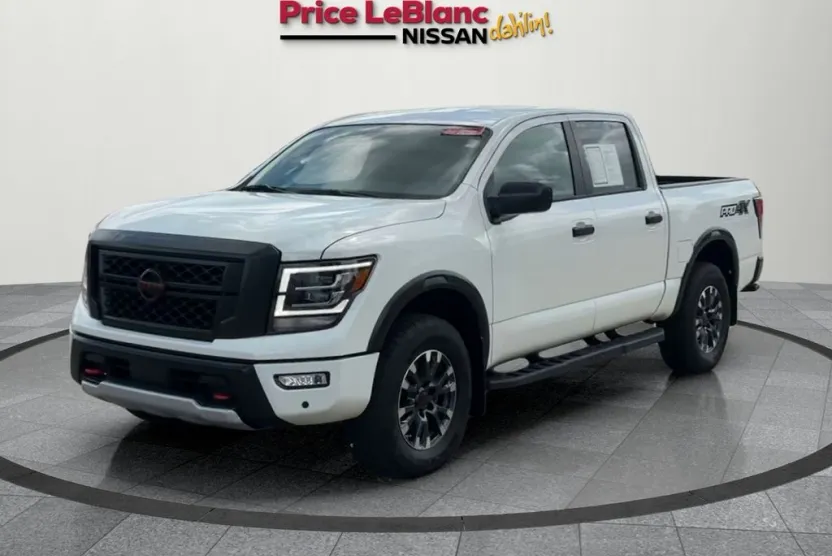2024 Nissan Titan PRO-4X photo 1