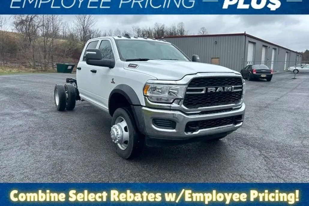 2024 Ram 5500 photo 1