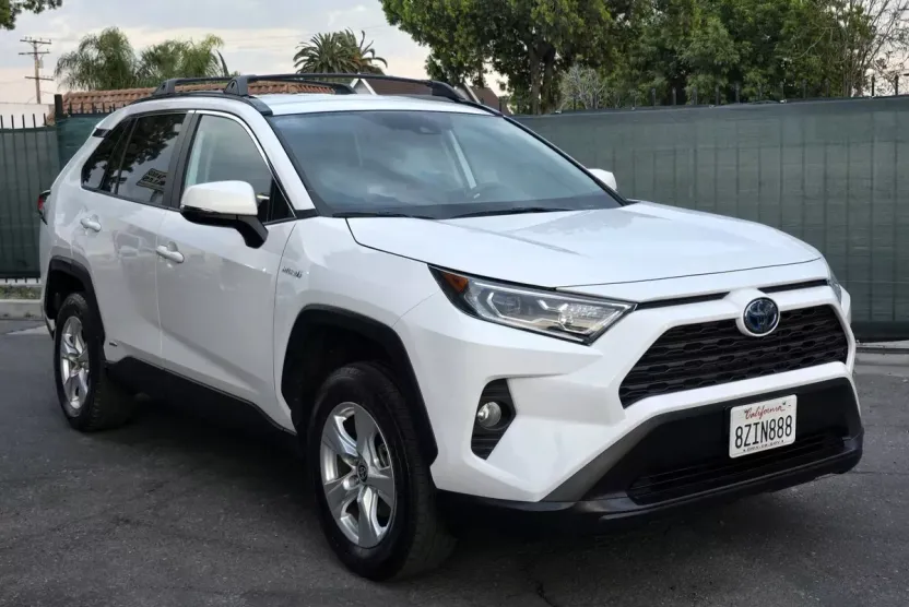 2021 Toyota RAV4 Hybrid XLE Sport photo 1