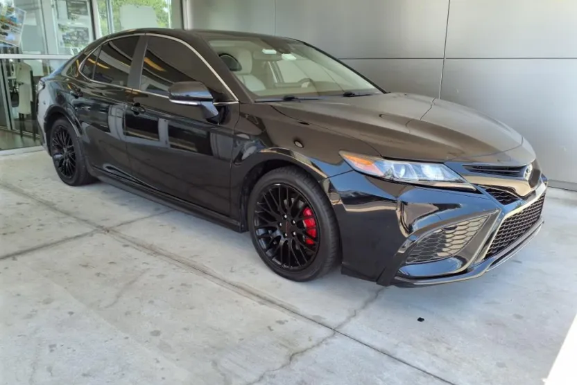2023 Toyota Camry SE photo 1