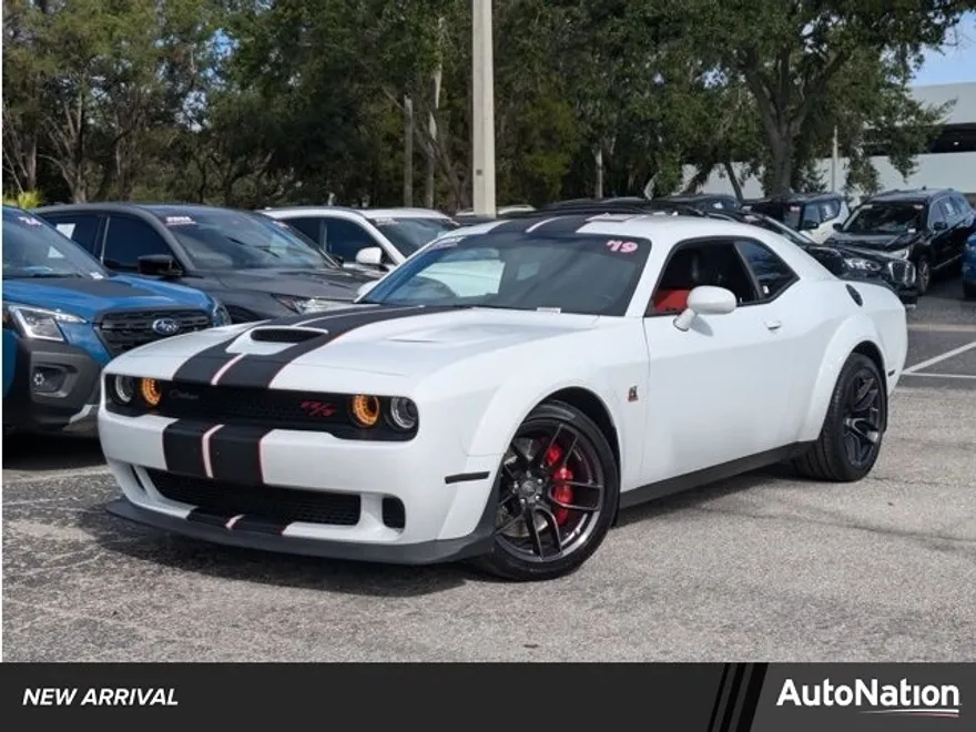 2019 Dodge Challenger R/T Scat Pack Widebody photo 1