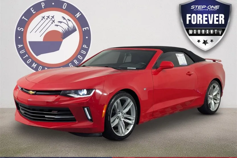 2017 Chevrolet Camaro 2LT photo 1