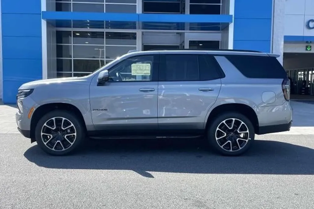 2026 Chevrolet Tahoe RST photo 1