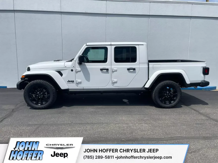 2025 Jeep Gladiator Sport photo 1