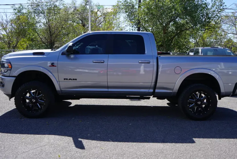 2022 Ram 2500 Laramie photo 1