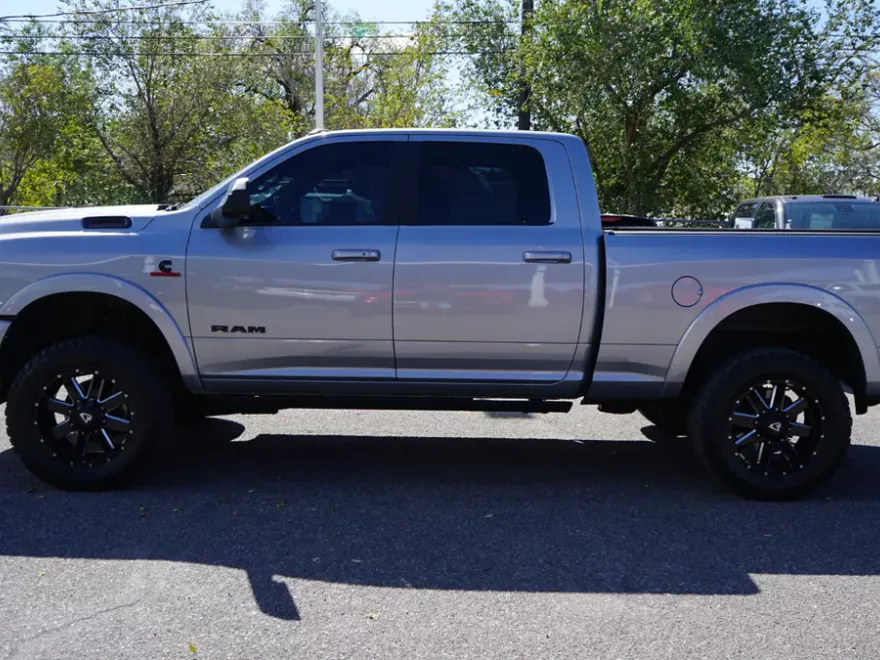 2022 Ram 2500 Laramie photo 1