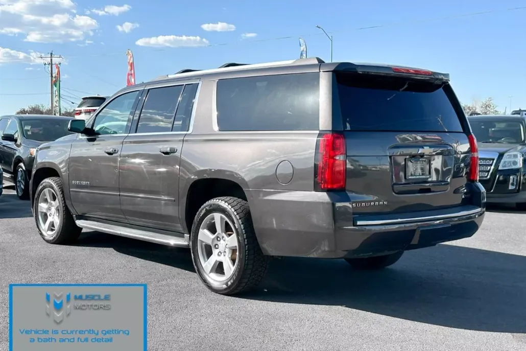 2018 Chevrolet Suburban Premier photo 1