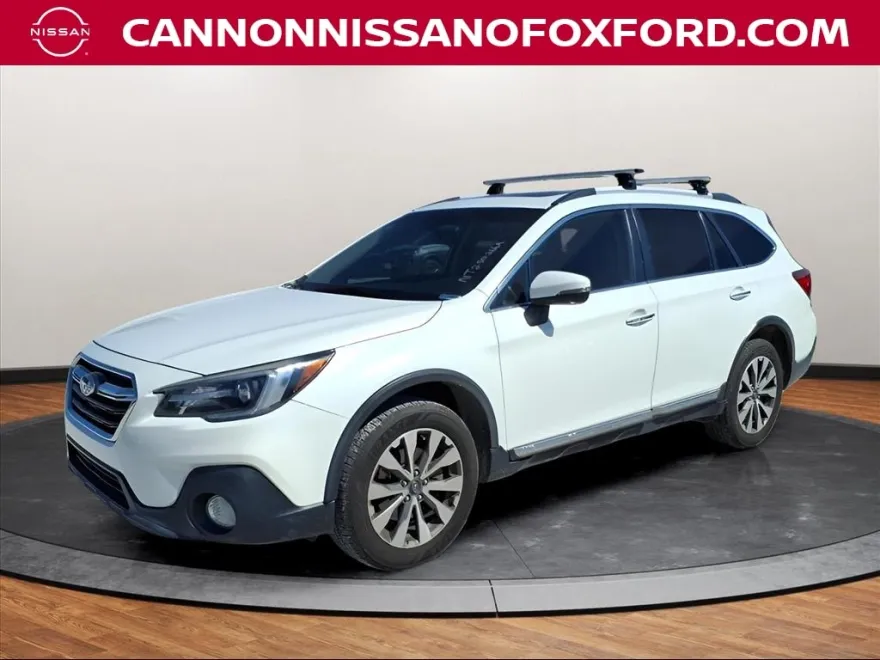 2019 Subaru Outback 3.6R Touring photo 1
