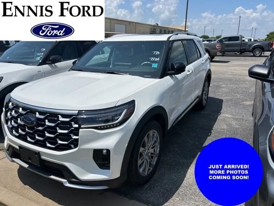 2025 Ford Explorer Platinum photo 1
