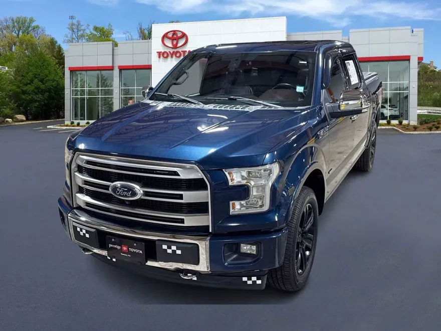 2017 Ford F-150 Platinum photo 1