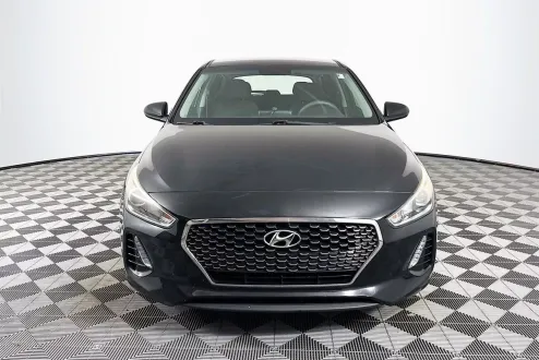 2020 Hyundai Elantra GT Base photo 2
