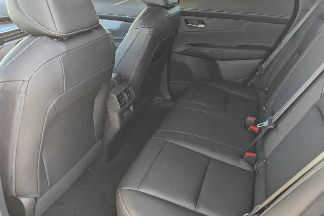 2025 Nissan Murano SL photo 1