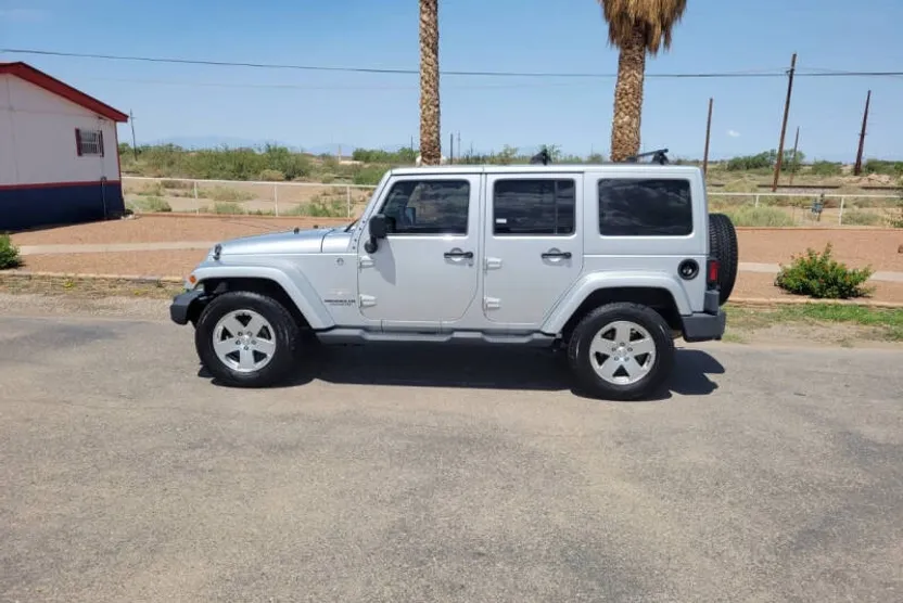 2011 Jeep Wrangler Unlimited Sahara photo 1