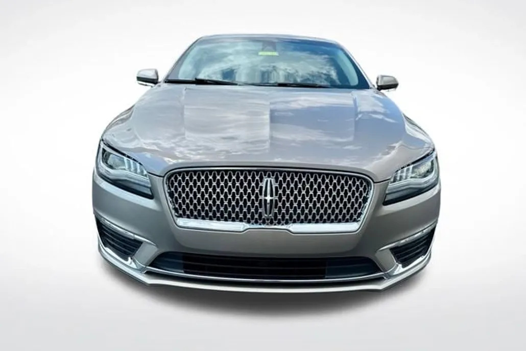 2020 Lincoln MKZ Standard photo 1