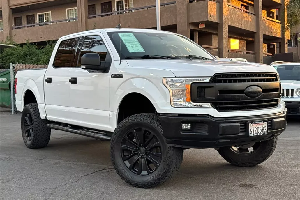 2019 Ford F-150 XLT photo 1